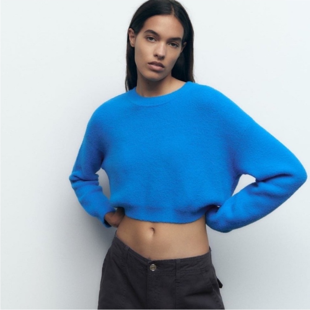 Zara Bright Blue Cropped Fuzzy Knit Sweater - Size Small